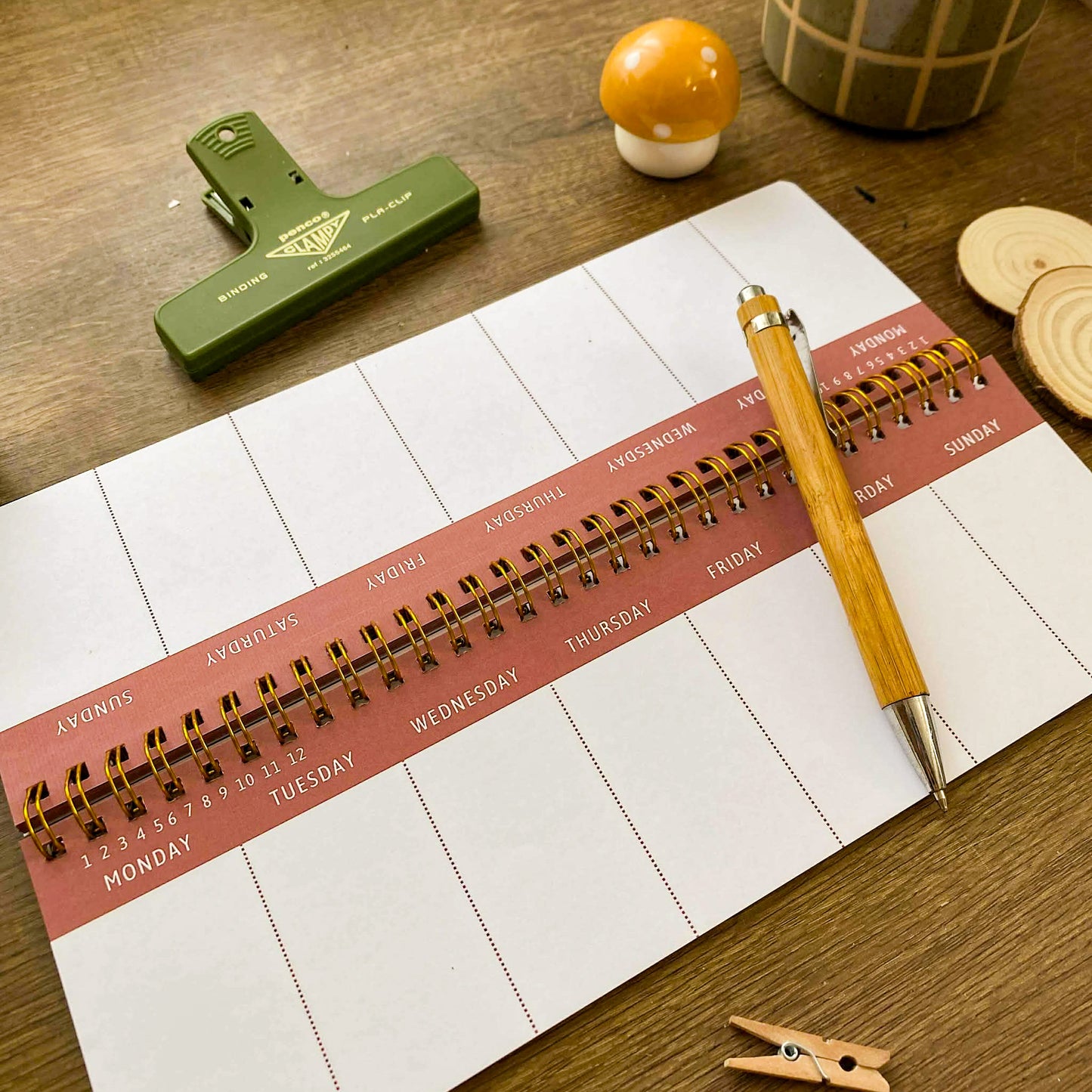 Spring Floral Desk Weekly Schedule Book, Cozy Desk Weekly Schedule Book DW006